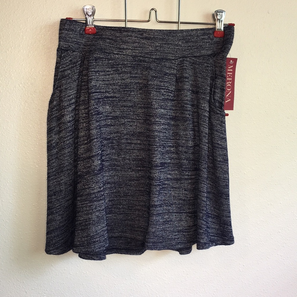 NWT navy skirt